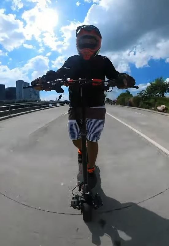 x8